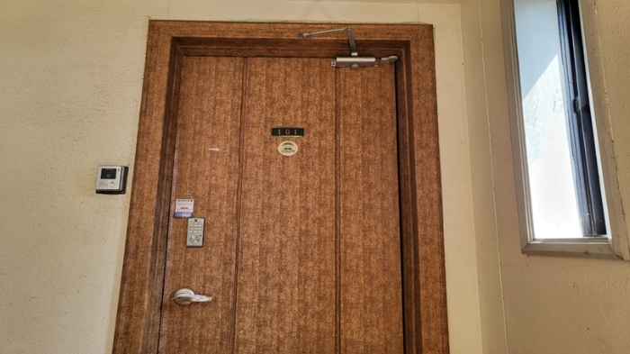 내부 출입문 촬영