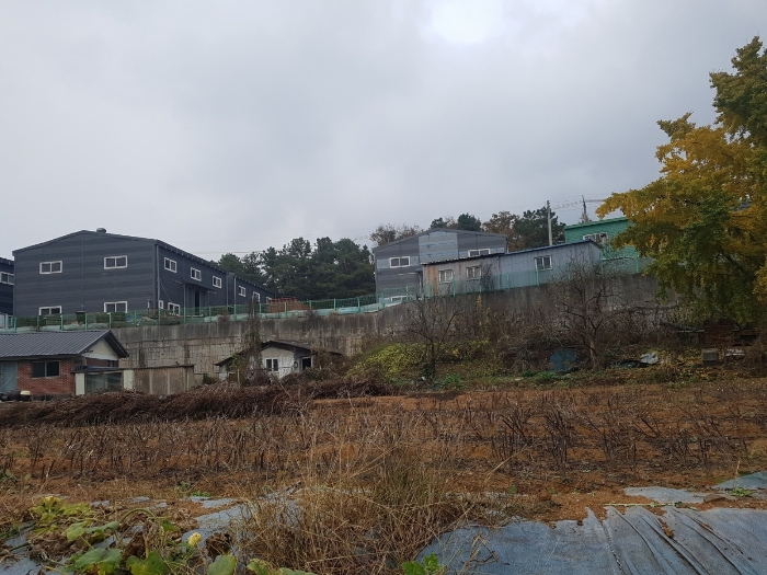 본건 후면전경