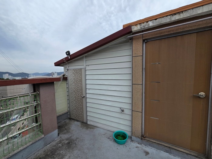 제시외건물 ㄱ)