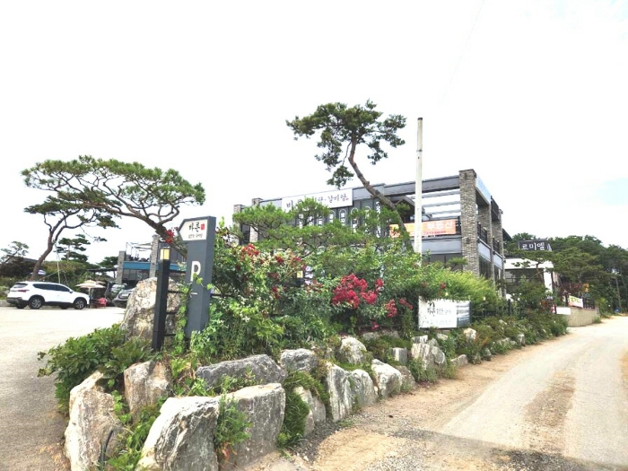 기호1 지상 조경수목, 조경석 및 정원 등