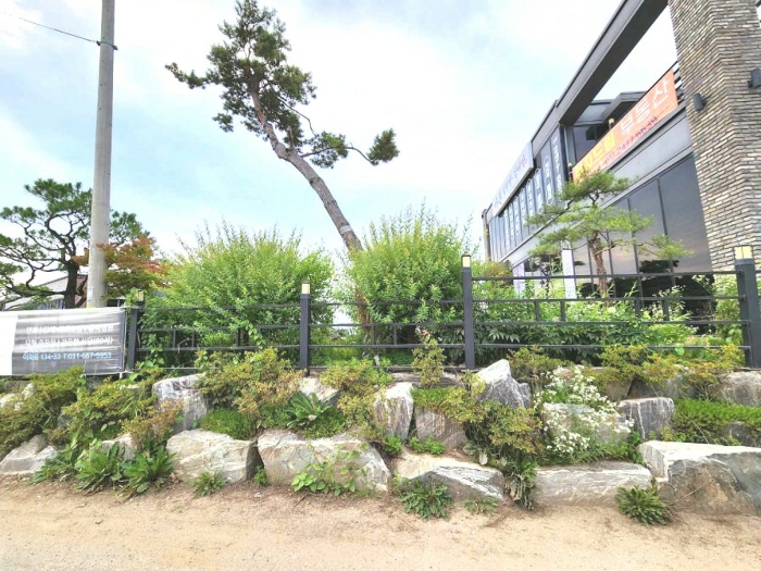 기호1 지상 조경수목, 조경석 및 정원 등