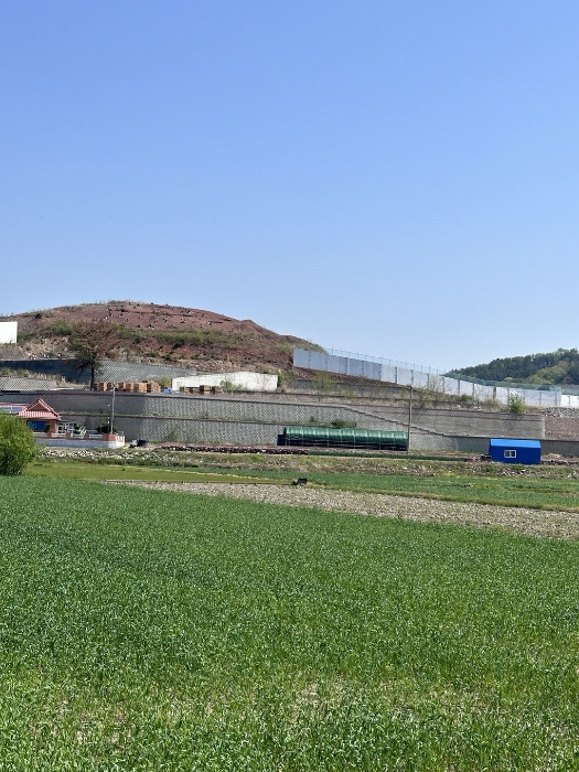 본건 (1), (2) 원경