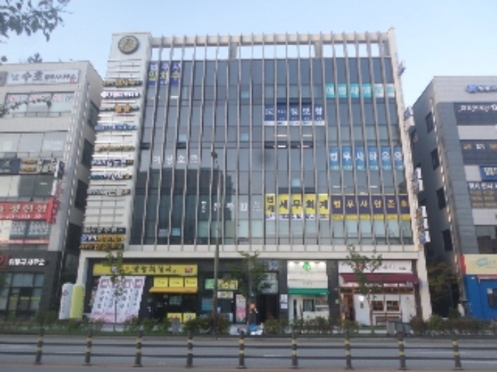 목록1. 본건 건물 전경