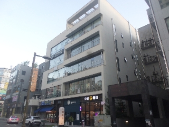 목록1. 본건 건물 전경