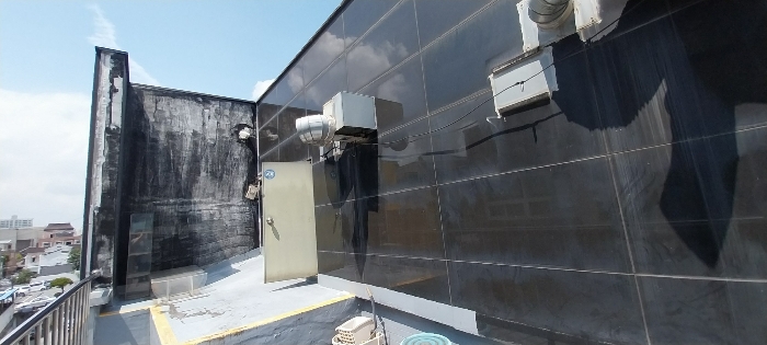 기호14(나) 2층 옥상, 3층 남측 외벽