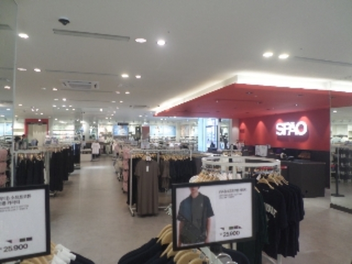 목록13. 1층 매장(스파오)