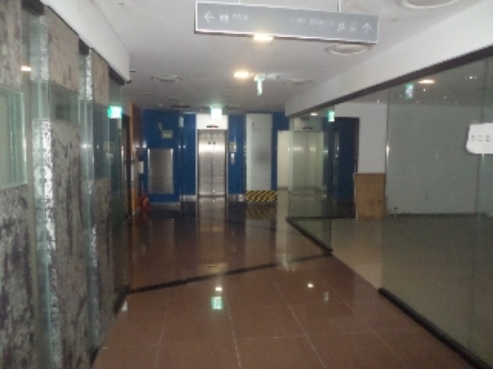 목록13. 5층 전경