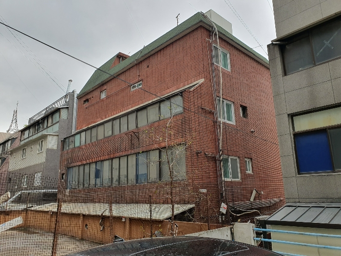 본건 후면/측면