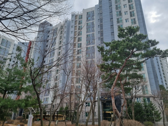 본건 북서측에서