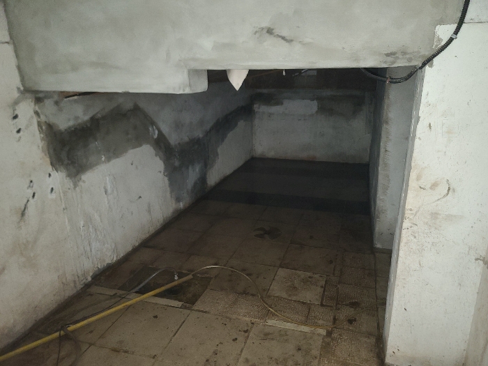 지하층 내부