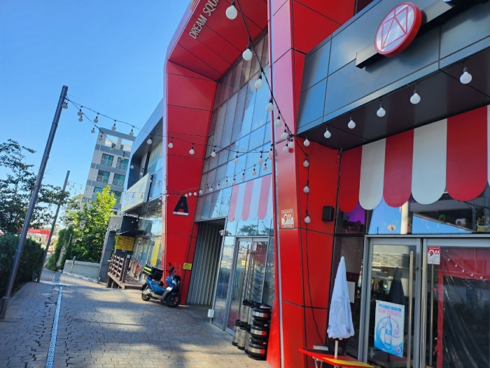 에이동 주출입구