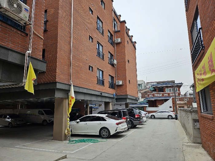 본건 북측 앞에