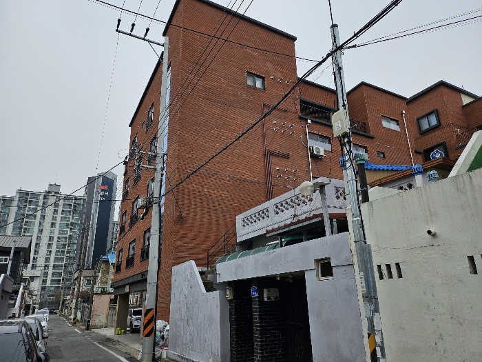 본건 남서측 인