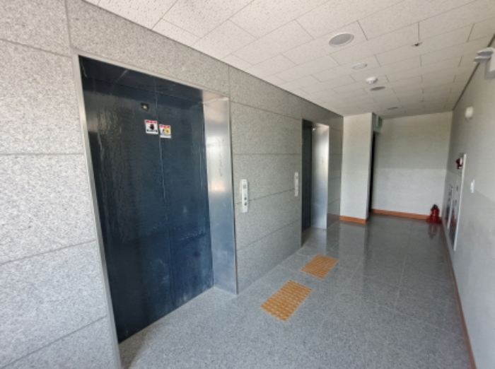 건물 내부 승강