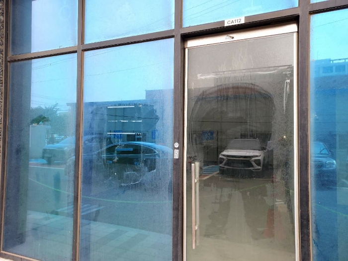 본건 씨에이-112호 출입구