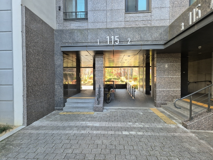 1층 공동출입구