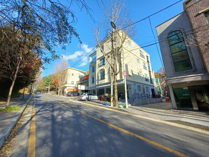 본건 전경(남서