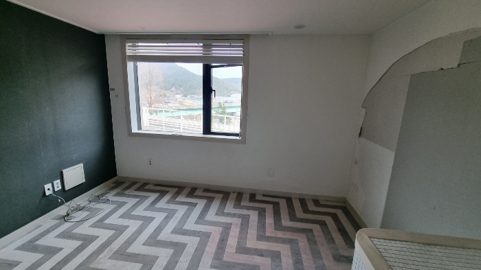 일련번호 1 건물 2층 객실내부