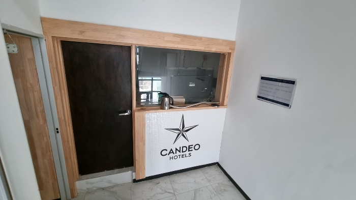 일련번호 1 건물 2층 안내실