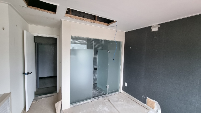 일련번호 1 건물 2층 객실내부