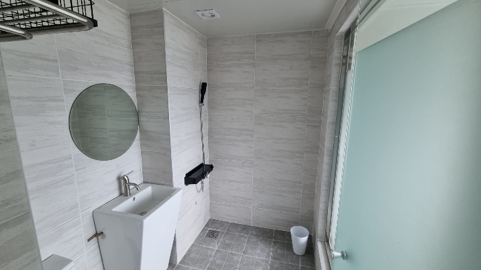 일련번호 1 건물 3층 객실내부