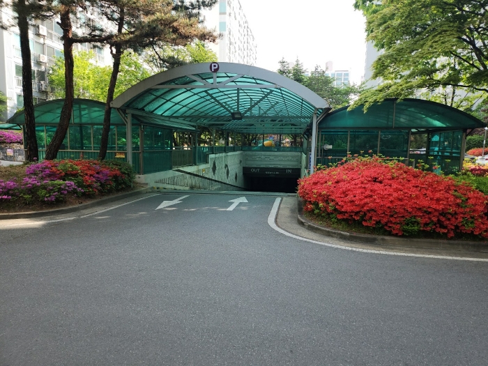 지하주차장입구