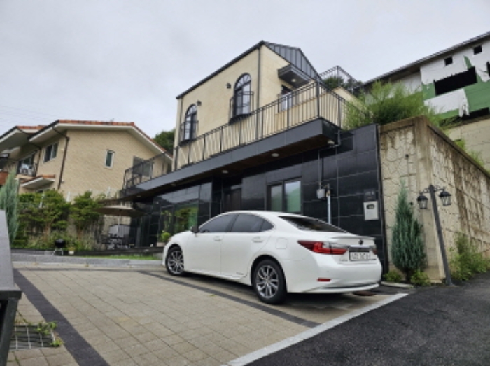 목록12. 지상 제시외 건물 외관