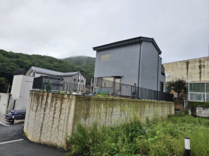 목록10. 지상 제시외 건물 외관