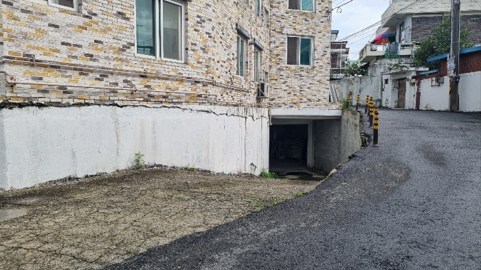 주차장 진입로(