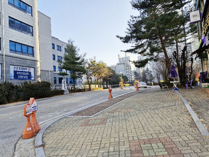 단지 정문