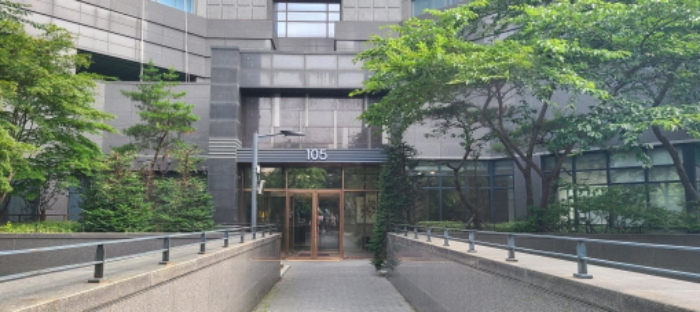 공동 출입구 전