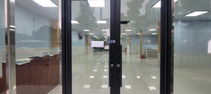 전유세대 출입문