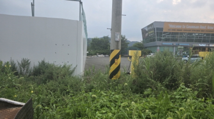 경북 칠곡군 왜관읍 금산리 859-30. 위 지상의 전경