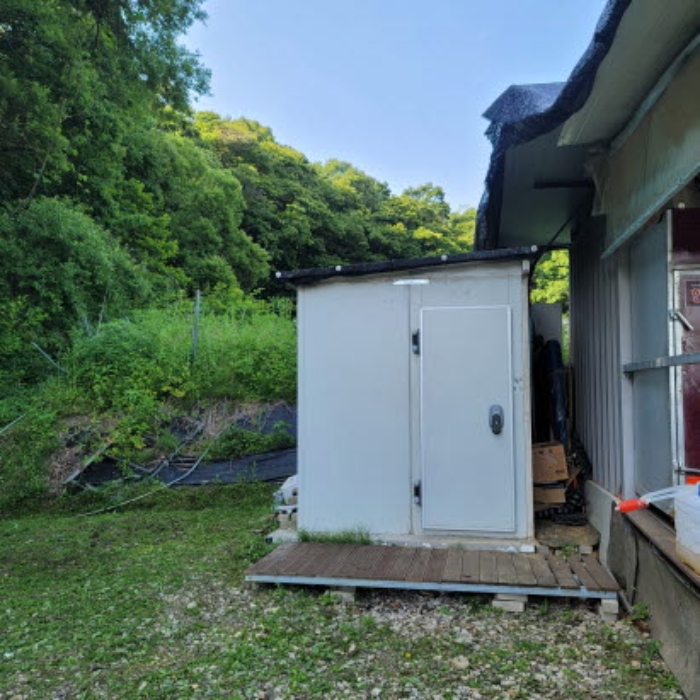 목록5 토지 및 제시외 건물(컨테이너) 전경