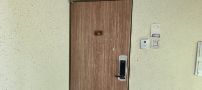 전유세대 출입문