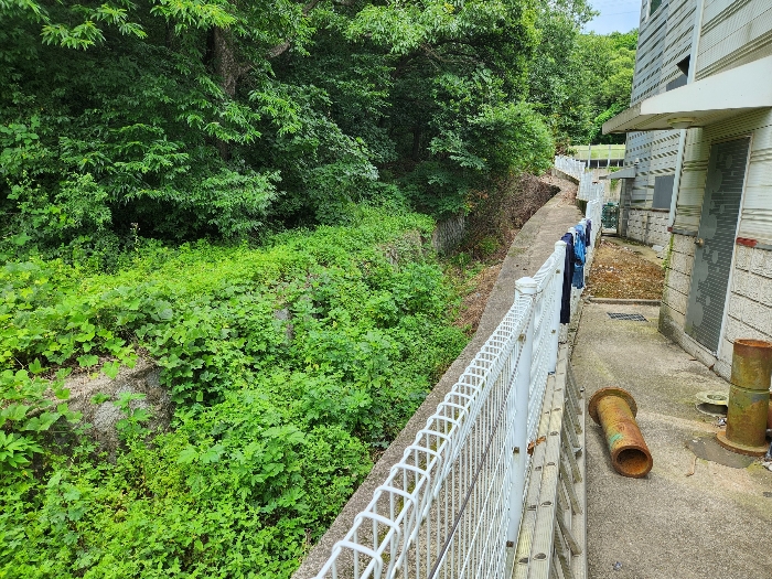 본건 소재 구거