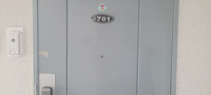 전유세대 출입문