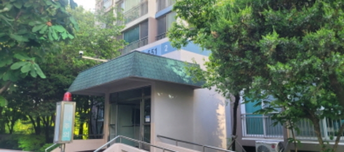 공동현관 출입문