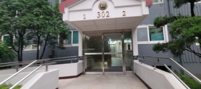 공동현관 출입문