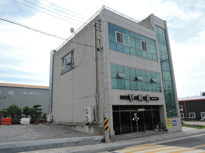 본건 동측면 및