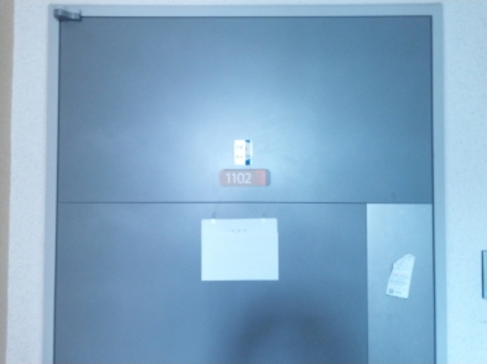 1102호 현관