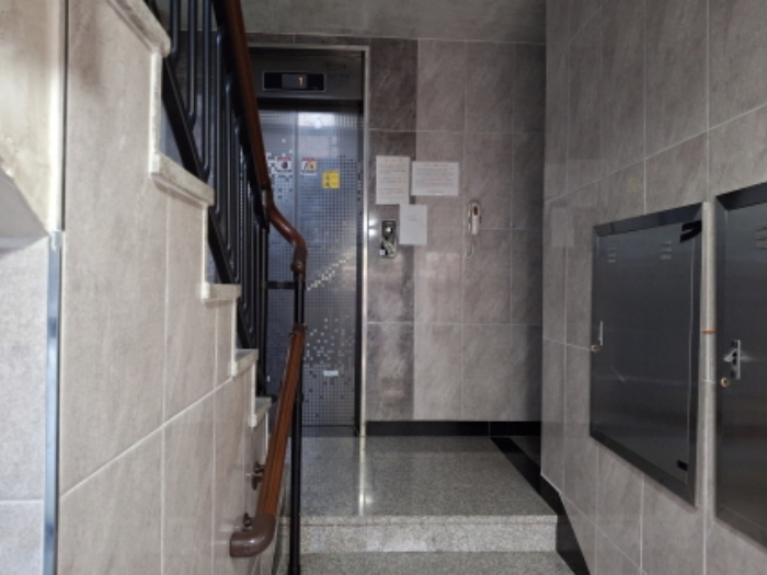 1층 승강기실 