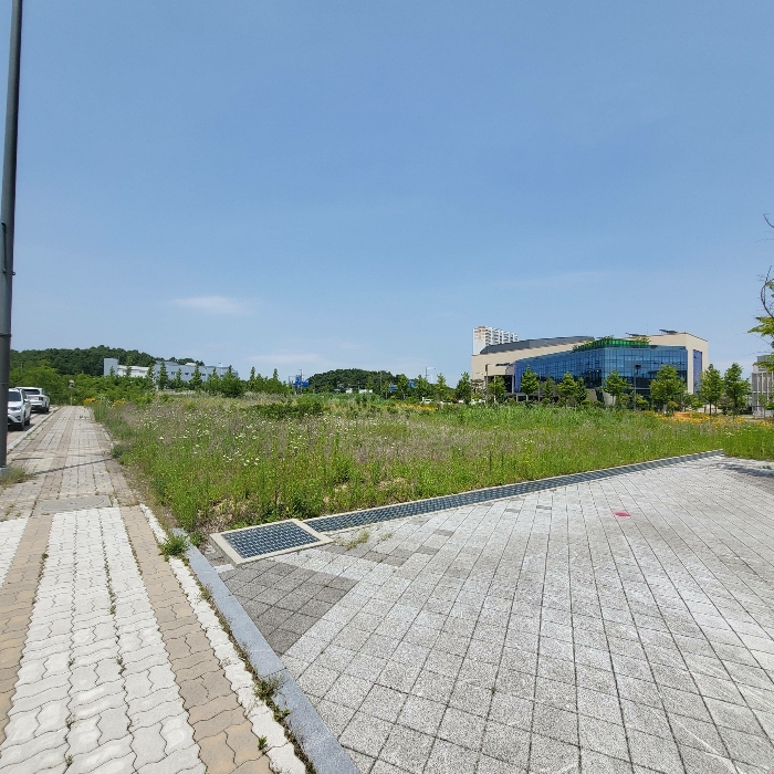 본건 남서측 전경