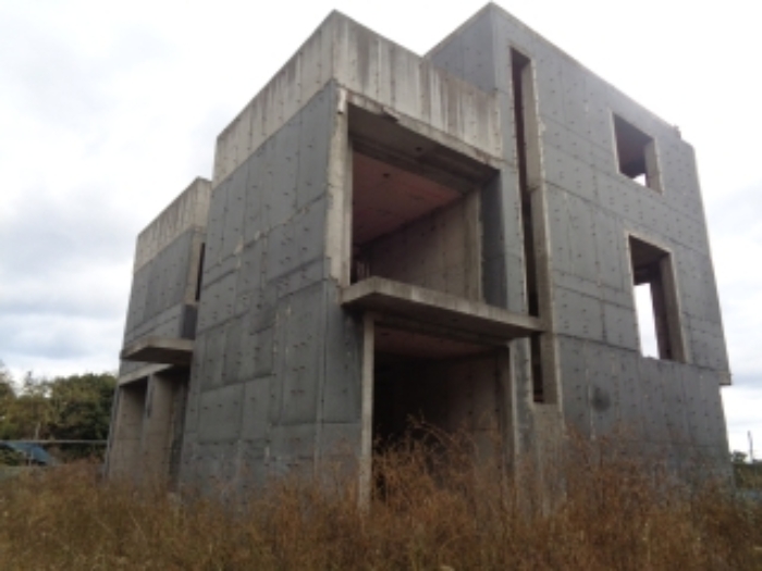 본건(오라이동 862-3)지상 건축 중단된 건물