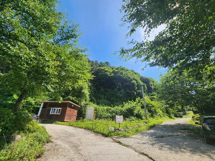 남서측에서 촬영