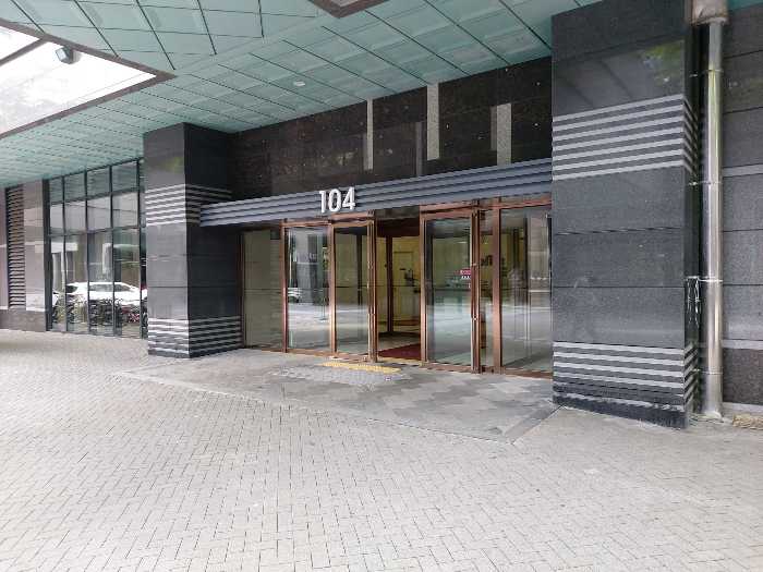 [104동 출입