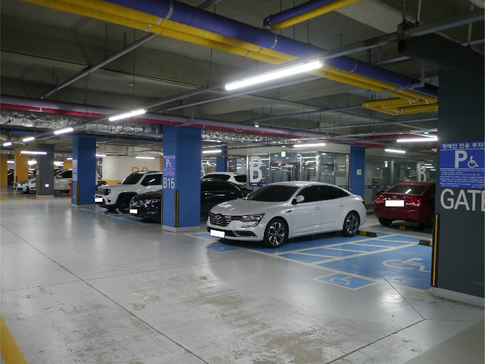 지하 주차장