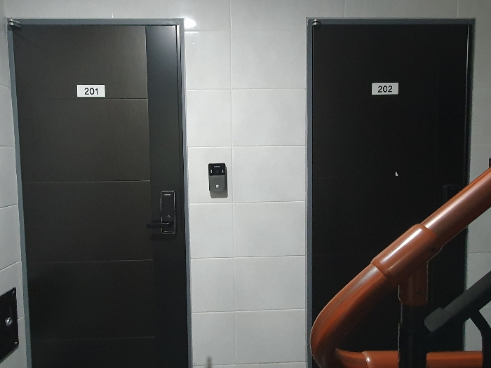 본건 2층(2개호)