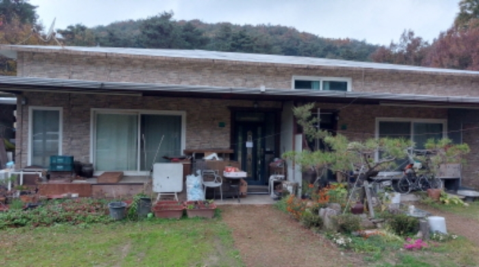 위 제시외건물에