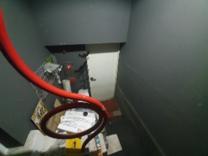 지하1층 출입구